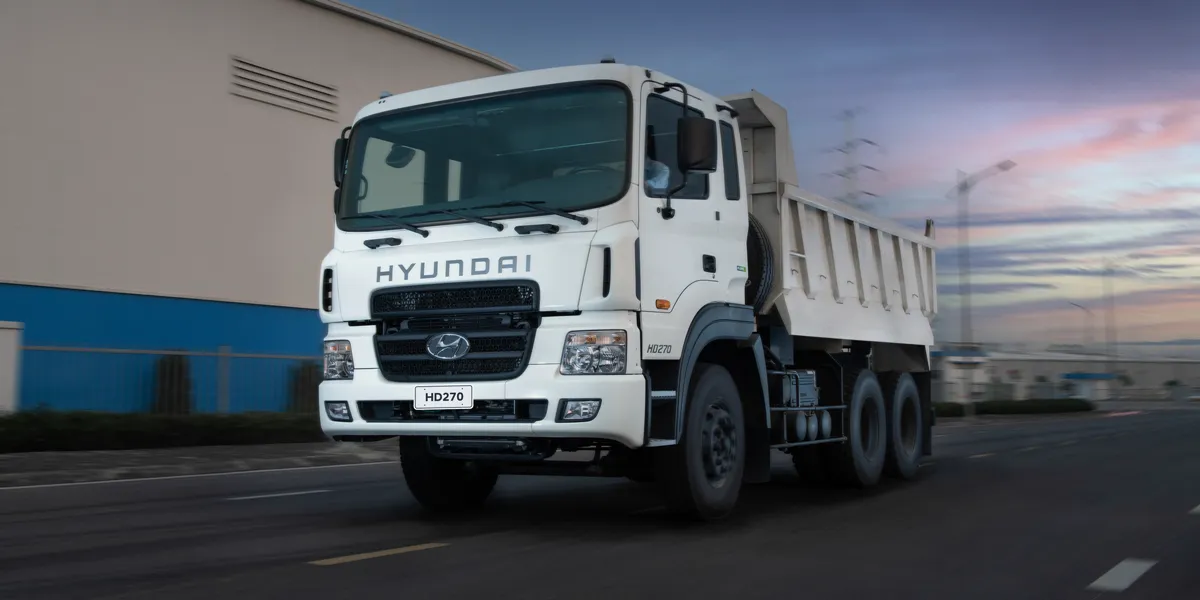 HD 270 - Tự đổ
